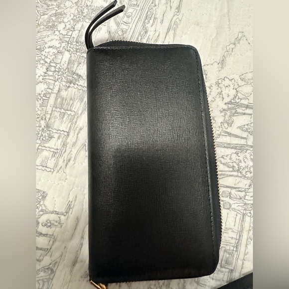 Tory Burch Women's Robinson Zip Continental Wallet nwt - Picture 14 of 14